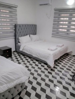 Apartments Complex with Parking Ibadan Oluyole Extension - Sharp Corner